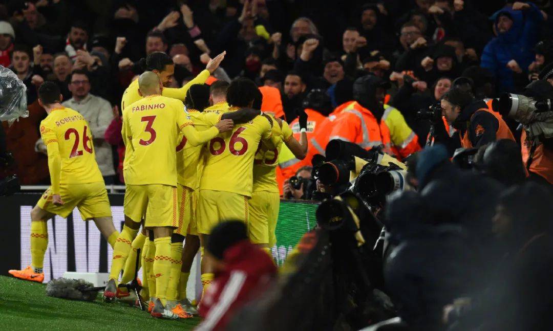 巴萨碾压阿森纳，蒂亚戈刷新纪录