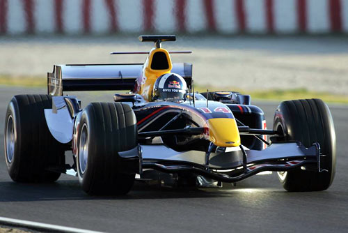 红牛车队碾压雷诺车队,阿隆索状态火热 红牛车队碾压雷诺车队,阿隆索状态火热